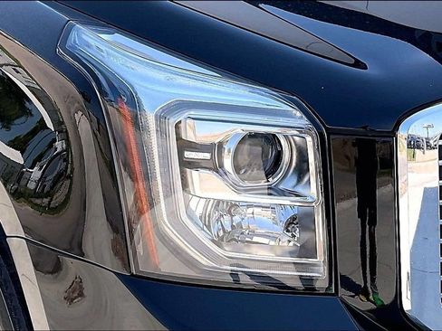 Used 2019 GMC Yukon XL Denali w/ Open Road Package AWD/4WD image 29