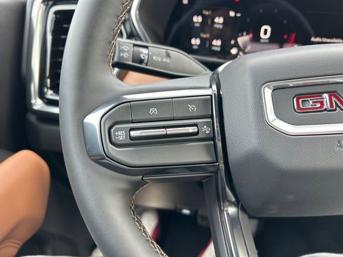 New 2026 GMC Canyon AT4 w/ AT4 Premium Package image 21