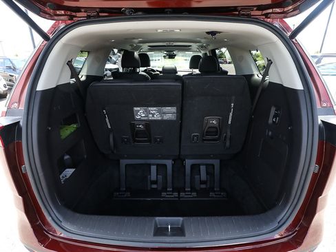 Certified 2024 Kia Carnival SX Prestige FWD image 7