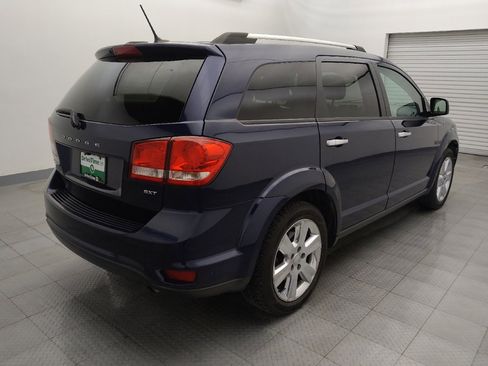 Used 2017 Dodge Journey SXT w/ Chrome Appearance Group image 9