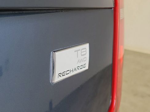 Used 2023 Volvo XC90 T8 Ultimate w/ Lounge Package AWD/4WD image 8