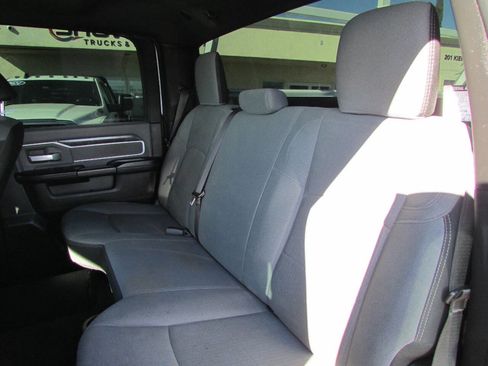 Used 2022 RAM 3500 Big Horn image 28