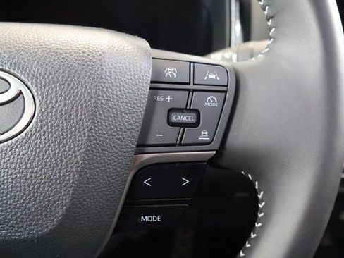 Certified 2025 Toyota Camry SE image 20