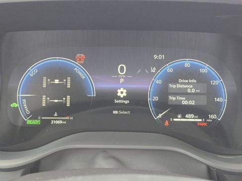 Used 2025 Toyota Sienna XSE w/ XSE Premium Package image 13