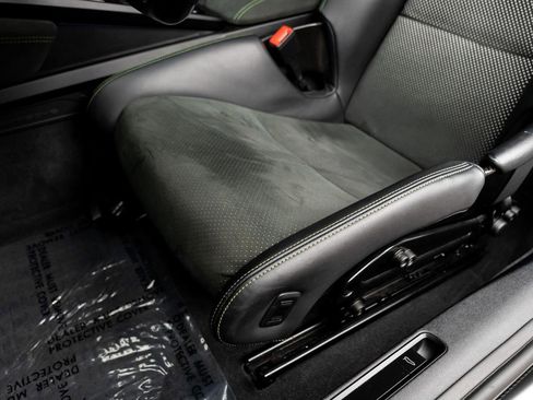 Used 2025 Porsche 911 GT3 RS w/ Weissach Package image 35