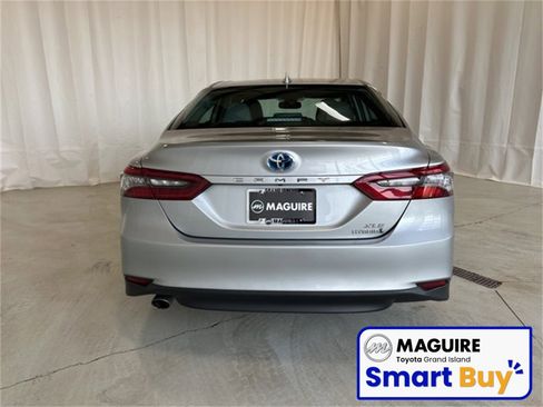 Used 2021 Toyota Camry XLE w/ Navigation Upgrade Package image 26