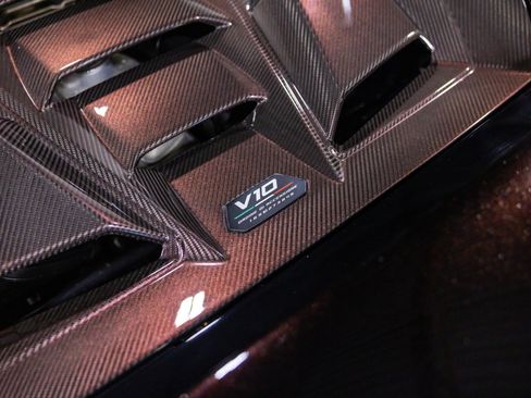 Used 2024 Lamborghini Huracan Tecnica RWD image 17