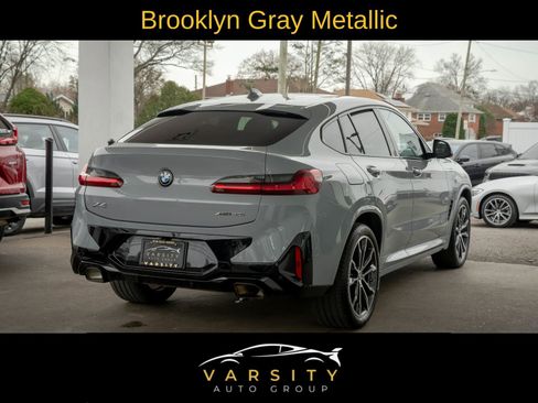 Used 2022 BMW X4 xDrive30i w/ Premium Package Essential image 4