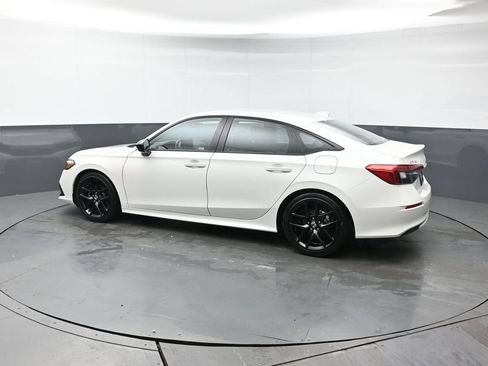 Certified 2024 Honda Civic Sport image 3