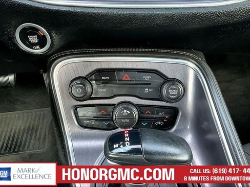 Used 2018 Dodge Challenger SXT w/ Blacktop Package image 15