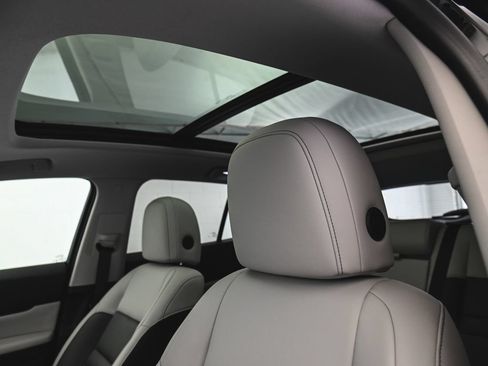 Used 2025 Honda Prologue Touring image 30