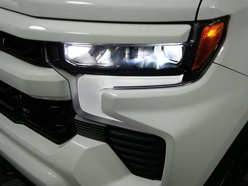 Used 2023 Chevrolet Silverado 1500 RST w/ Rally Edition AWD/4WD image 11