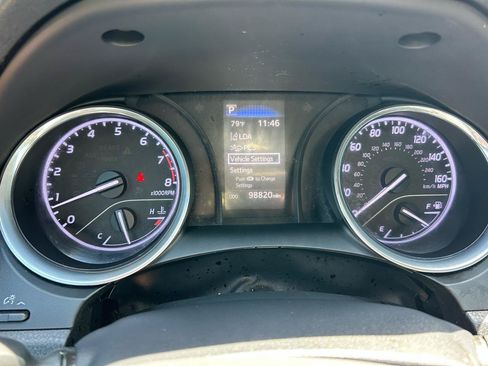 Used 2019 Toyota Camry SE FWD image 5