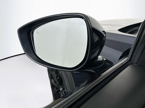 Used 2025 MAZDA CX-90 3.3 Turbo w/ Premium Sport Pkg image 16