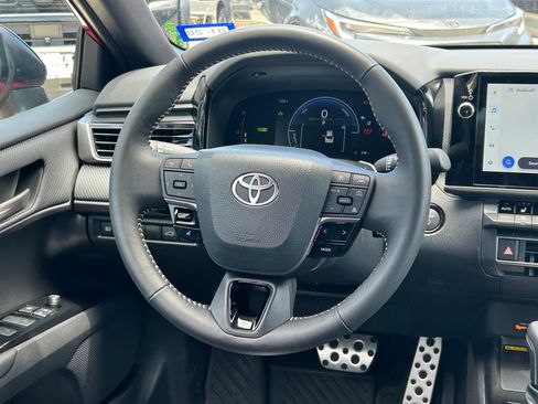 Used 2026 Toyota Camry Hybrid w/ Multimedia Upgrade Package AWD/4WD image 38