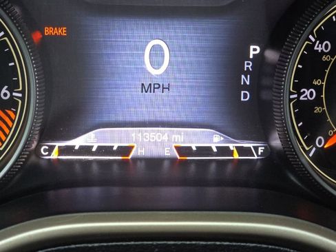 Used 2015 Jeep Cherokee Limited w/ Luxury Group image 25