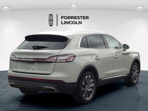 Used 2023 Lincoln Nautilus Reserve w/ Equipment Group 201A AWD/4WD image 3
