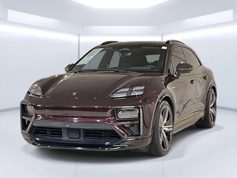 Certified 2024 Porsche Macan Turbo Electric AWD/4WD image 1