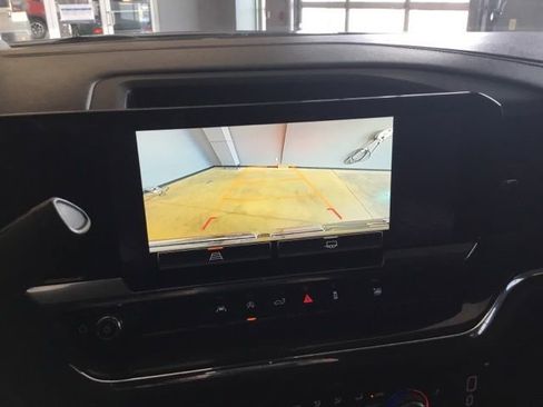 Used 2024 GMC Sierra 1500 Elevation image 15