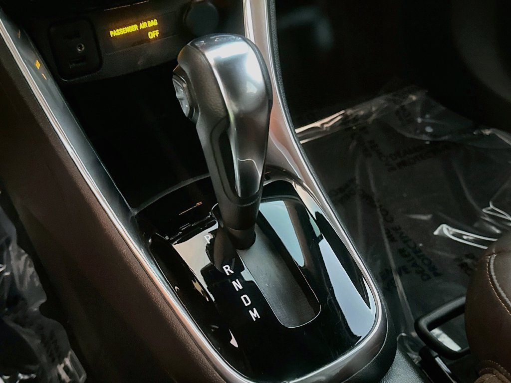 Used 2020 Chevrolet Trax Premier FWD image 13