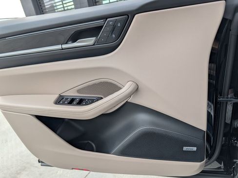 New 2026 Porsche Macan Electric RWD image 17