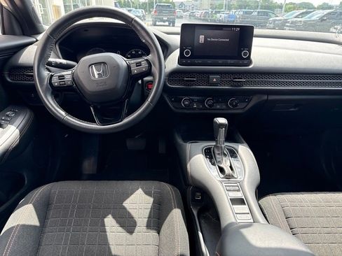 Used 2023 Honda HR-V Sport image 7