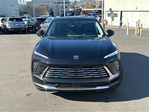 New 2025 Buick Envision Preferred image 2