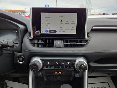 Used 2023 Toyota RAV4 XLE image 22