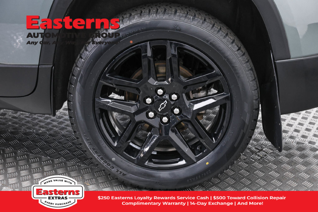 Used 2023 Chevrolet Traverse LT AWD/4WD image 36