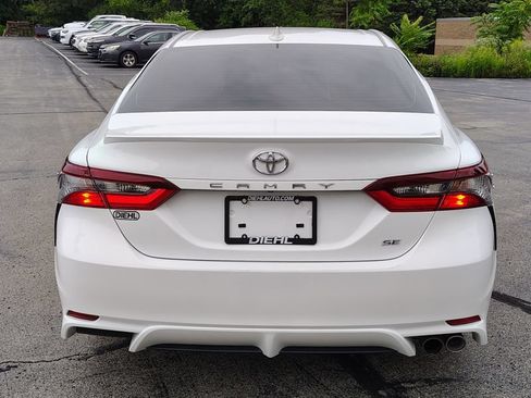 Used 2024 Toyota Camry SE FWD image 8
