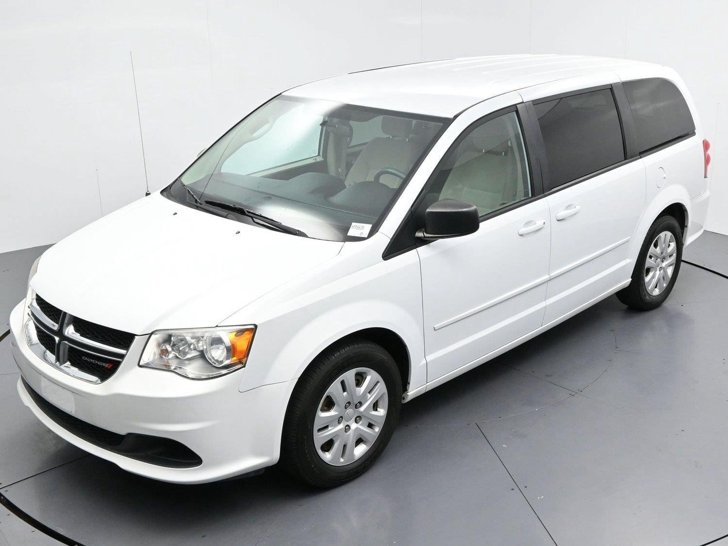 Used 2017 Dodge Grand Caravan SE FWD image 30