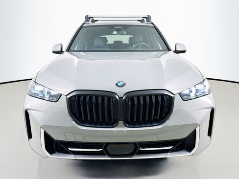 Used 2025 BMW X5 xDrive40i w/ M Sport Package AWD/4WD image 2