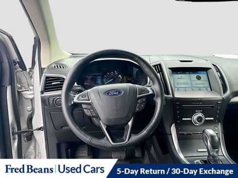 Used 2018 Ford Edge Titanium AWD/4WD image 29