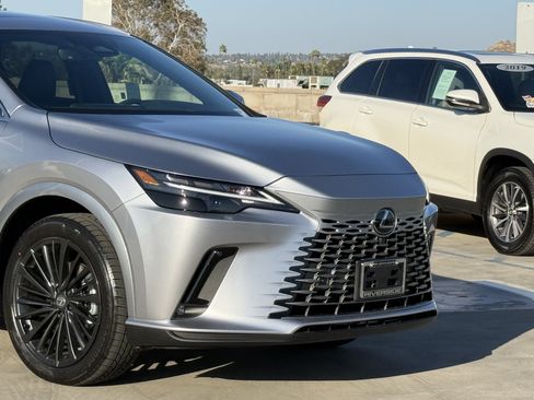 New 2026 Lexus RX 350 FWD image 3