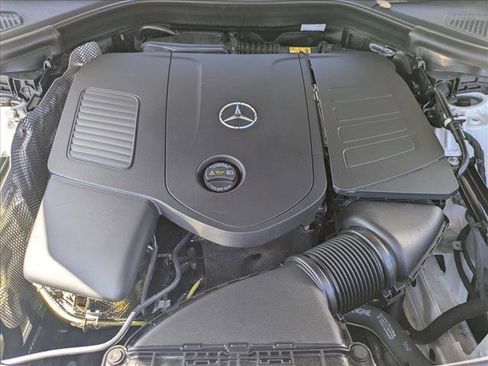 Certified 2025 Mercedes-Benz GLC 300 4MATIC image 21