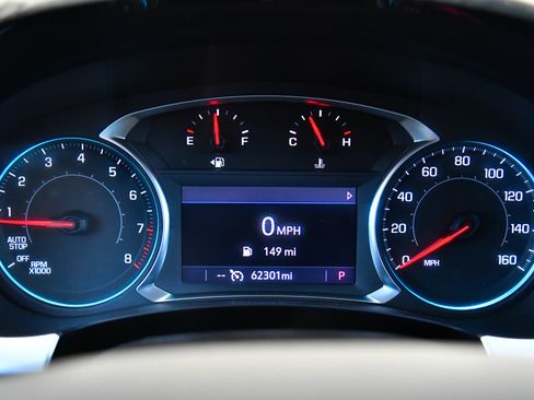 Used 2023 Chevrolet Traverse LT FWD image 33