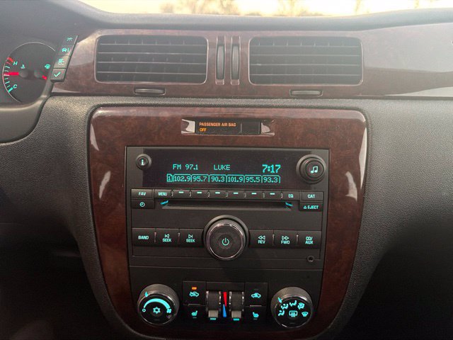 Used 2015 GMC Acadia Denali AWD/4WD image 23