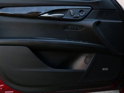 Used 2018 Cadillac CT6 Luxury image 18