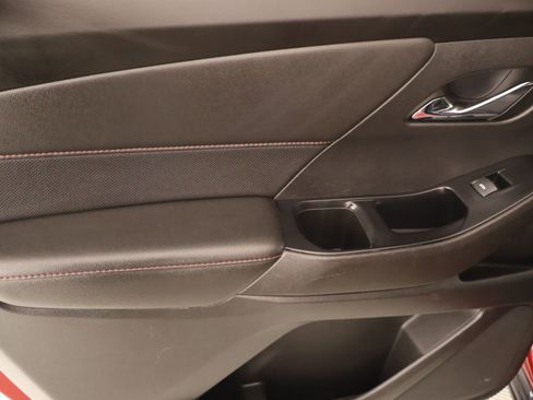 Used 2023 Chevrolet Traverse RS w/ LPO, Floor Liner Package FWD image 17