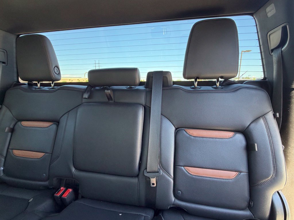 Used 2021 GMC Sierra 1500 AT4 AWD/4WD image 8