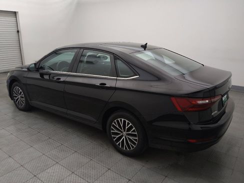 Used 2021 Volkswagen Jetta SE FWD image 3