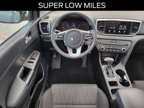 Used 2022 Kia Sportage LX FWD image 9