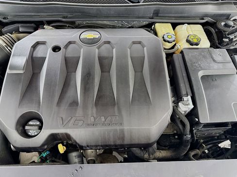 Used 2018 Chevrolet Impala LT image 37