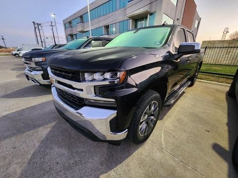 Used 2022 Chevrolet Silverado 1500 LT w/ All Star Edition Plus image 3
