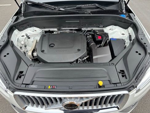Certified 2024 Volvo XC90 B6 Ultimate w/ Protection Package Premier image 25