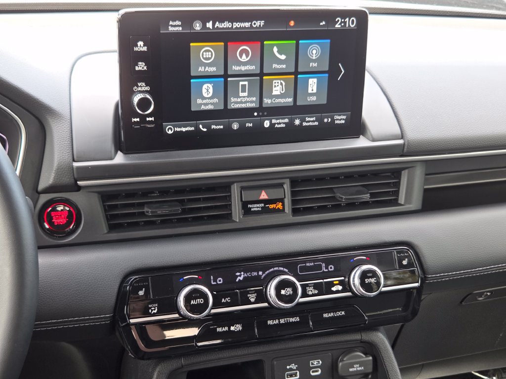 Certified 2025 Honda Pilot Touring image 39