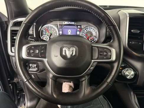 Used 2022 RAM 1500 Laramie AWD/4WD image 11