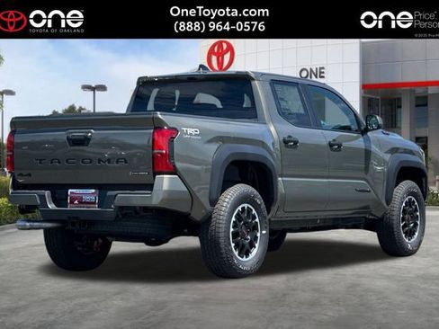 New 2026 Toyota Tacoma TRD Off-Road AWD/4WD image 4