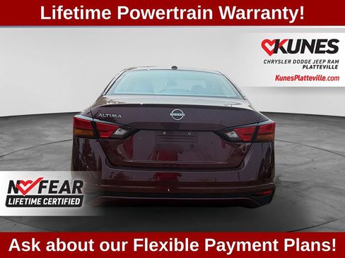 Used 2025 Nissan Altima 2.5 SV FWD image 8
