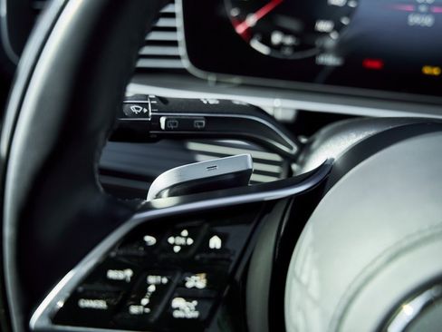 Used 2024 Mercedes-Benz Maybach GLS 600 4MATIC image 48